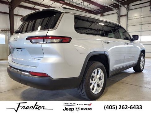Used 2023 Jeep Grand Cherokee L Limited image 5