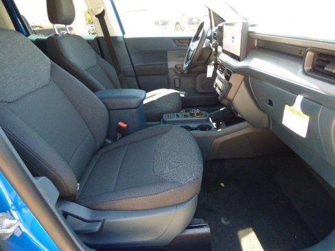 New 2025 Ford Maverick XL image 10