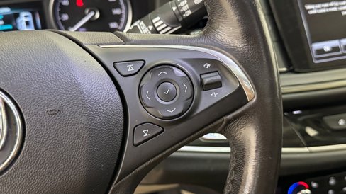 Used 2019 Buick Enclave Essence image 18