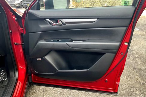 Used 2018 MAZDA CX-5 Touring w/ Preferred Equipment Package image 21
