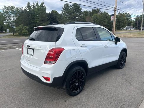Certified 2022 Chevrolet Trax LT w/ Sport Edition image 6