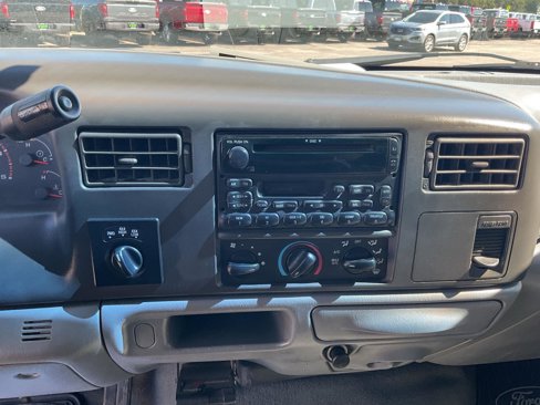 Used 2003 Ford F350 Lariat image 14