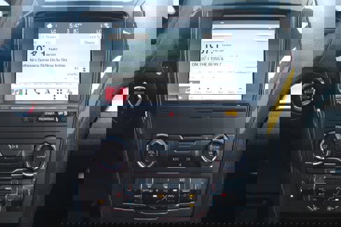 Used 2019 Ford Explorer XLT w/ Equipment Group 202A image 7