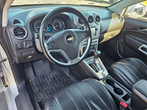 Used 2015 Chevrolet Captiva Sport LT w/ Convenience Package image 2