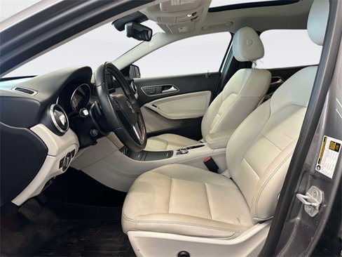 Used 2015 Mercedes-Benz GLA 250 4MATIC image 11
