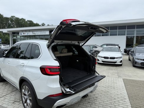 Used 2021 BMW X5 sDrive40i image 15