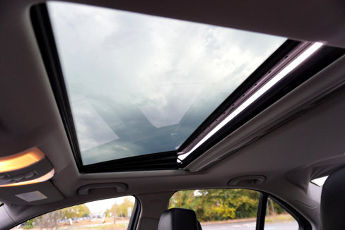 Used 2012 Mercedes-Benz C 250 Sedan image 13