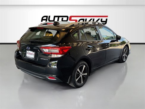 Used 2022 Subaru Impreza 2.0i Premium image 7