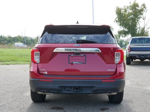Certified 2022 Ford Explorer XLT w/ Class IV Trailer Tow Package image 4