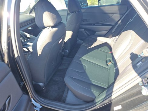 Certified 2025 Hyundai Elantra Sport w/ Cargo Package image 16