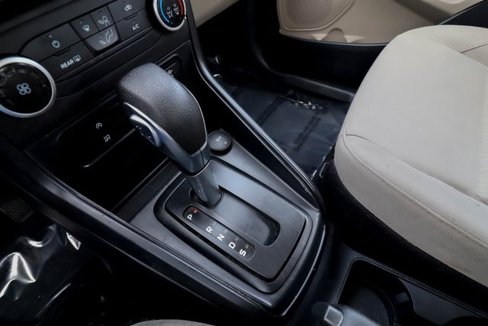 Used 2020 Ford EcoSport S image 9