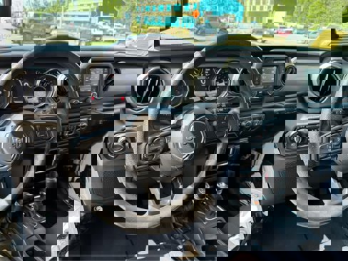 Used 2021 Jeep Wrangler Unlimited Sport image 13