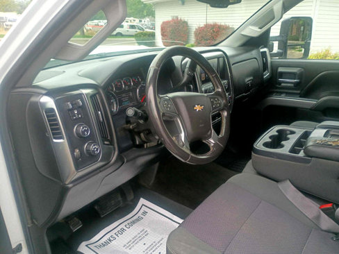Used 2017 Chevrolet Silverado 2500 LT w/ LT Convenience Package image 12