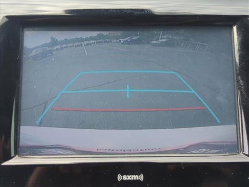 Used 2020 Toyota Camry LE image 11