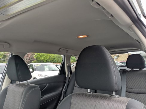 Used 2020 Nissan Rogue S image 17