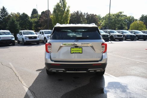 Used 2023 Ford Explorer XLT w/ Equipment Group 202A image 5