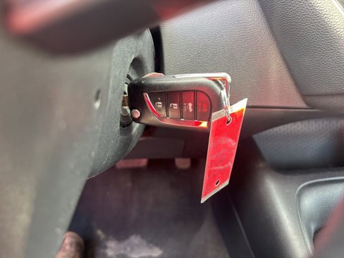 Used 2023 Toyota Corolla LE image 19