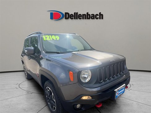 Used 2017 Jeep Renegade Trailhawk w/ Popular Equipment Group image 7