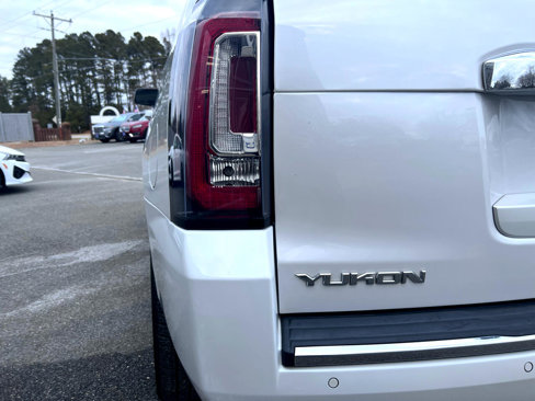 Used 2019 GMC Yukon Denali w/ Denali Ultimate Package image 19