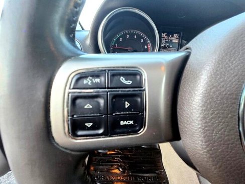 Used 2012 Jeep Grand Cherokee Laredo image 13