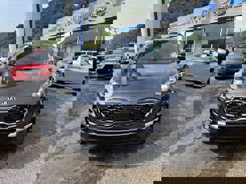 Used 2021 Kia Sportage EX w/ EX Technology Package image 12