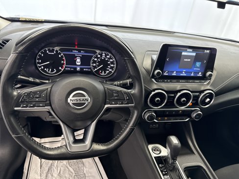 Used 2023 Nissan Sentra SV image 9