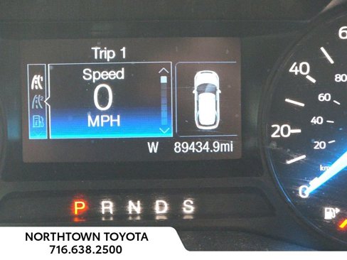 Used 2019 Ford Explorer XLT image 19