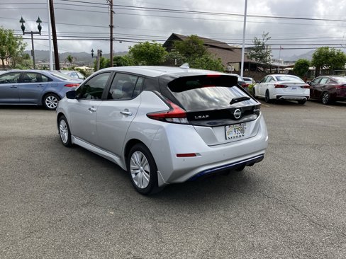 Certified 2022 Nissan Leaf S image 4
