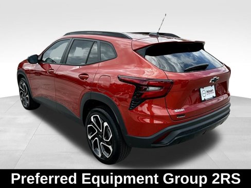 Used 2024 Chevrolet Trax RS w/ Sunroof Package image 4