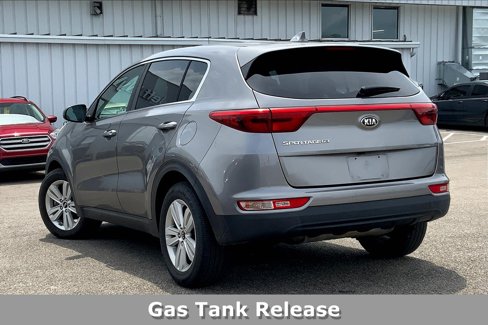 Used 2018 Kia Sportage LX image 11