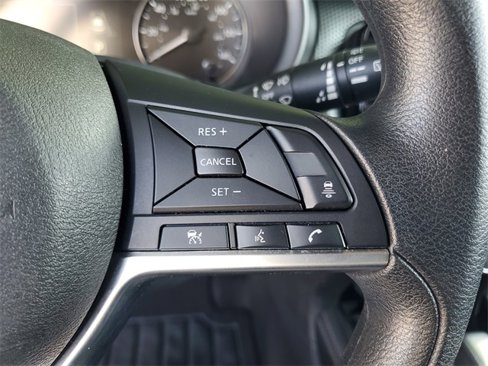 Used 2023 Nissan Kicks SV image 18