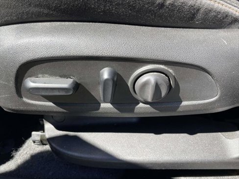 Used 2018 Chevrolet Equinox LT image 14