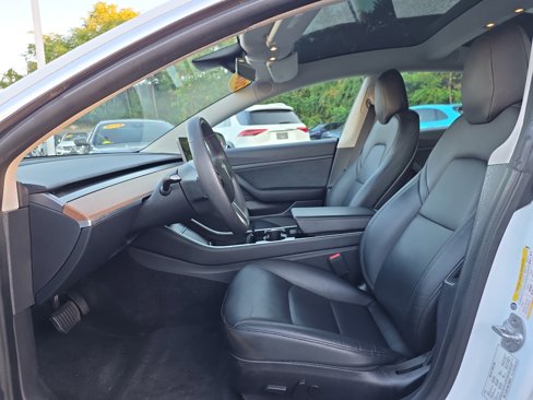 Used 2020 Tesla Model 3 Standard Range Plus image 26