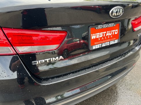 Used 2017 Kia Optima EX image 28