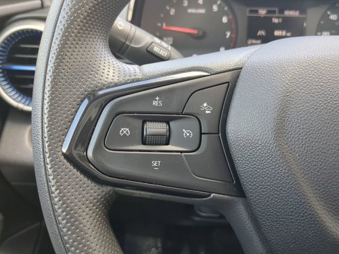 Used 2025 Chevrolet Trax LS image 22