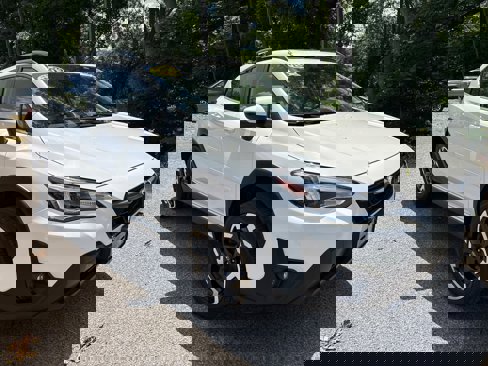 Used 2023 Subaru Crosstrek 2.5i Limited image 1
