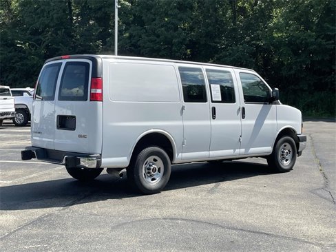 Used 2023 GMC Savana 2500 w/ Driver Convenience Package image 3