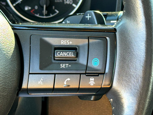Used 2022 Nissan Rogue SL w/ SL Premium Package image 13