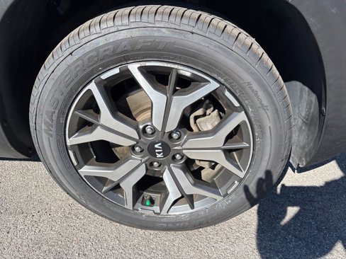 Certified 2021 Kia Seltos EX image 29