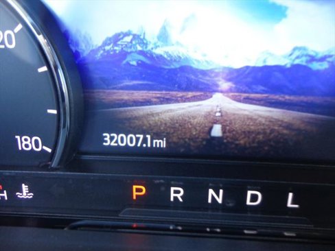Used 2022 Ford Escape SE image 9