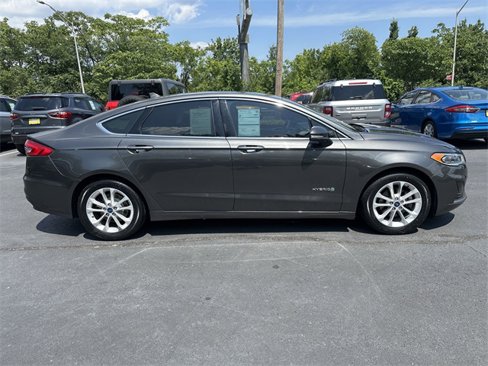 Certified 2019 Ford Fusion SEL image 4
