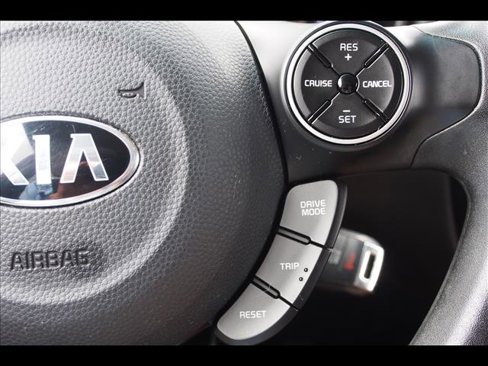 Used 2019 Kia Soul + image 23
