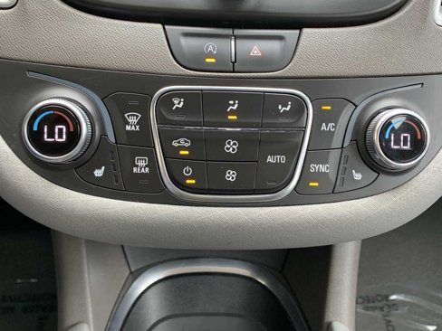 Used 2022 Chevrolet Malibu LT image 22