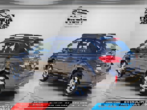 Used 2011 Subaru Outback 2.5i Premium image 12