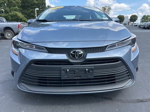 Used 2024 Toyota Corolla LE image 2
