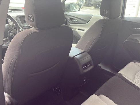 Used 2020 Chevrolet Equinox LS image 7