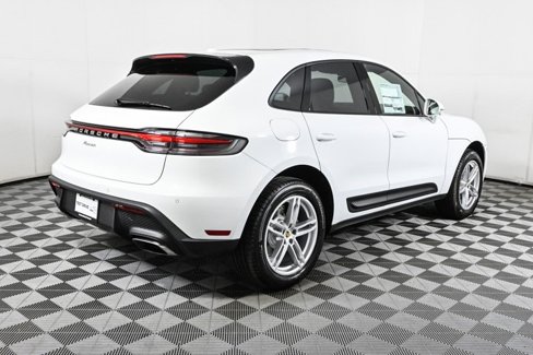 Certified 2025 Porsche Macan image 29