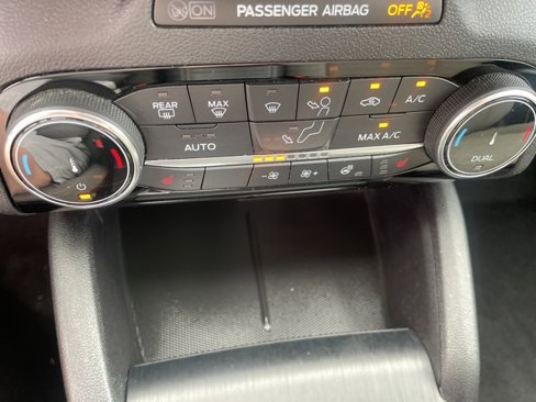 Used 2022 Ford Escape SE w/ Convenience Package image 40