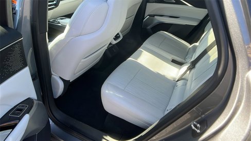 Used 2023 Cadillac Lyriq 2WD image 22