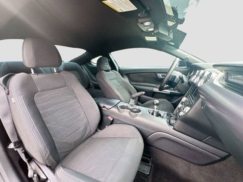 Used 2015 Ford Mustang Coupe image 27
